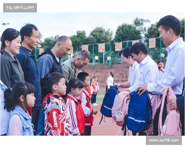 楚雄赛段志愿者坚守补给站 15小时服务背后的坚韧与奉献