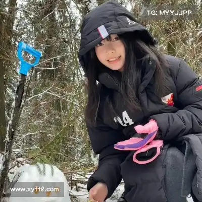 劳麟非